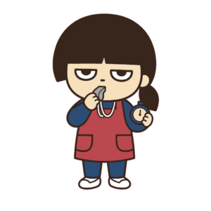運動会で笛を吹く保育士